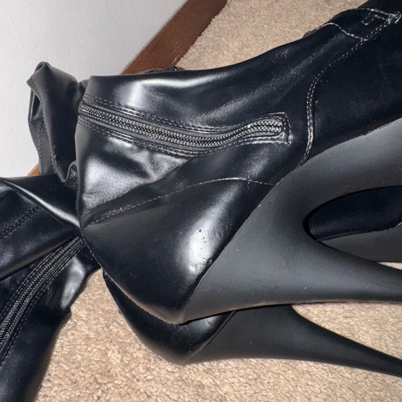 Pleaser Black Platform Heeled Boots with Lace-Up Design - Picture 6 of 6